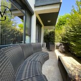 Doua camere, apartament spatios, curte privata, 2 locuri de parcare